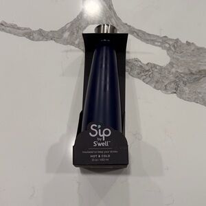 Swell navy blue and Silver Stainless Steel Bottle